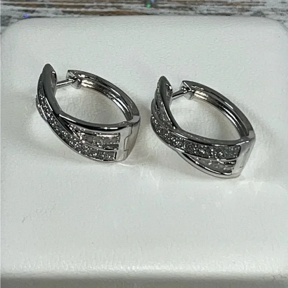 Real Genuine Diamond Earrings, Italian Designer, .52 CTW. 925 Sterling Silver - Picture 9 of 10